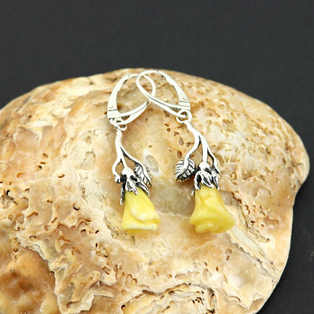 Sterling silver earrings with natural Baltic amber, amber rose drop earrings - Picture 2 of 14